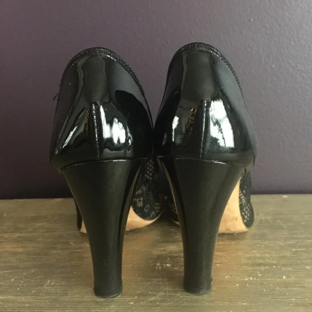 Women’s Marc Jacobs Black Lace Patent Leather Feminine Pump High Heels Sexy 36